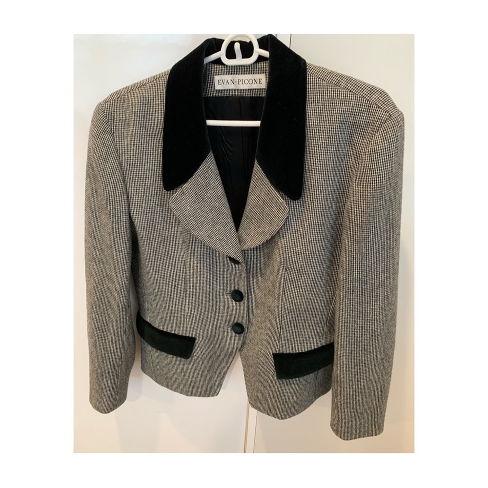 Evan Picone blazer! 😍